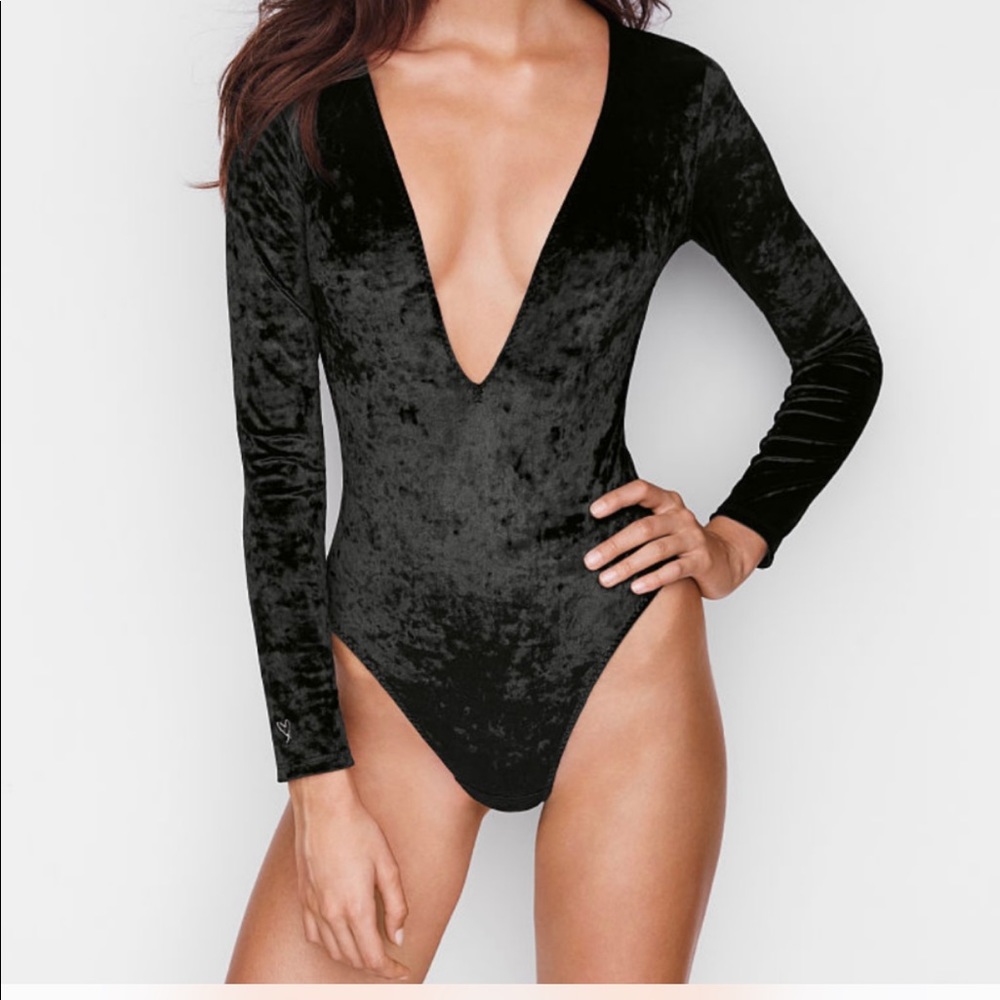 VS- Crushed Velvet Plunge Body Suit